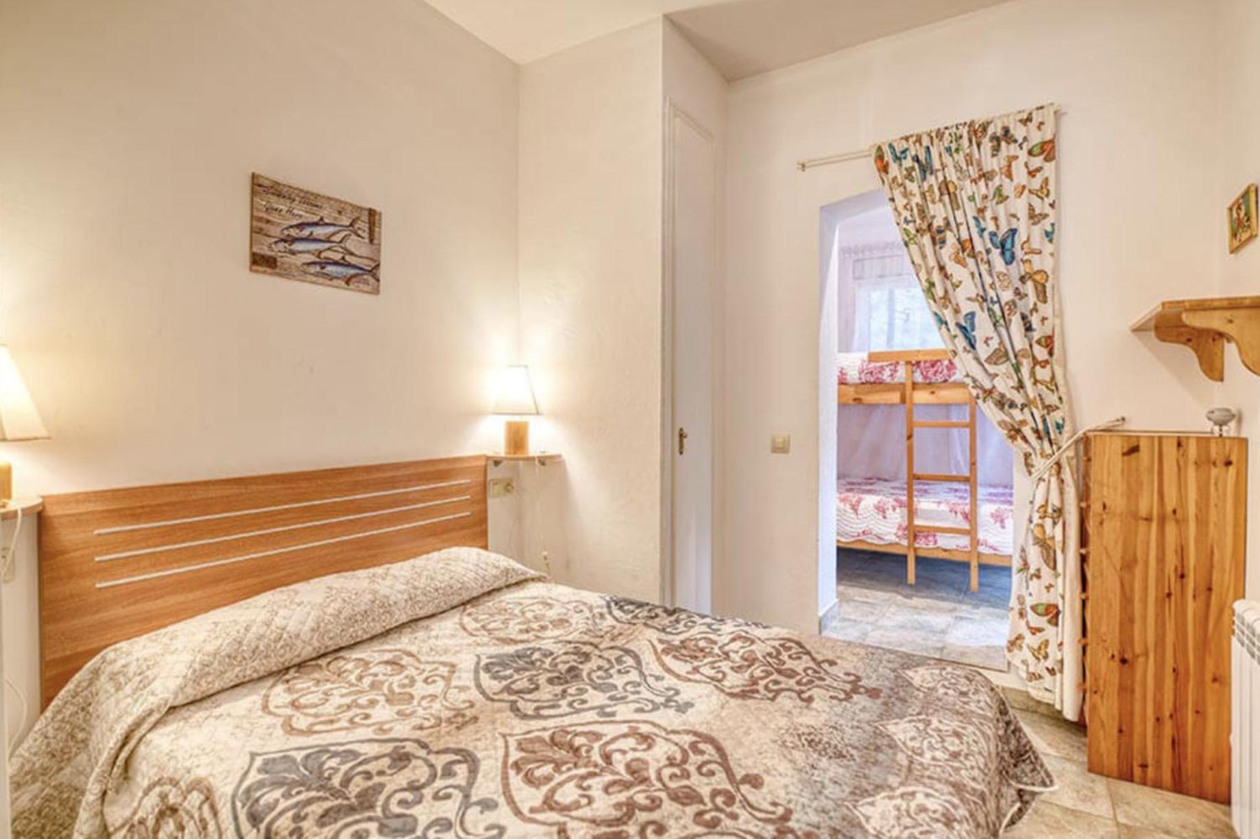 Apartamento Bonita Planta Baja Muy Centrica Con Parking