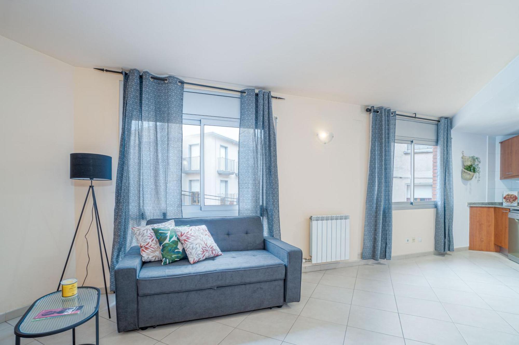 Loft Costa Brava Encantador Figueres Apartment *