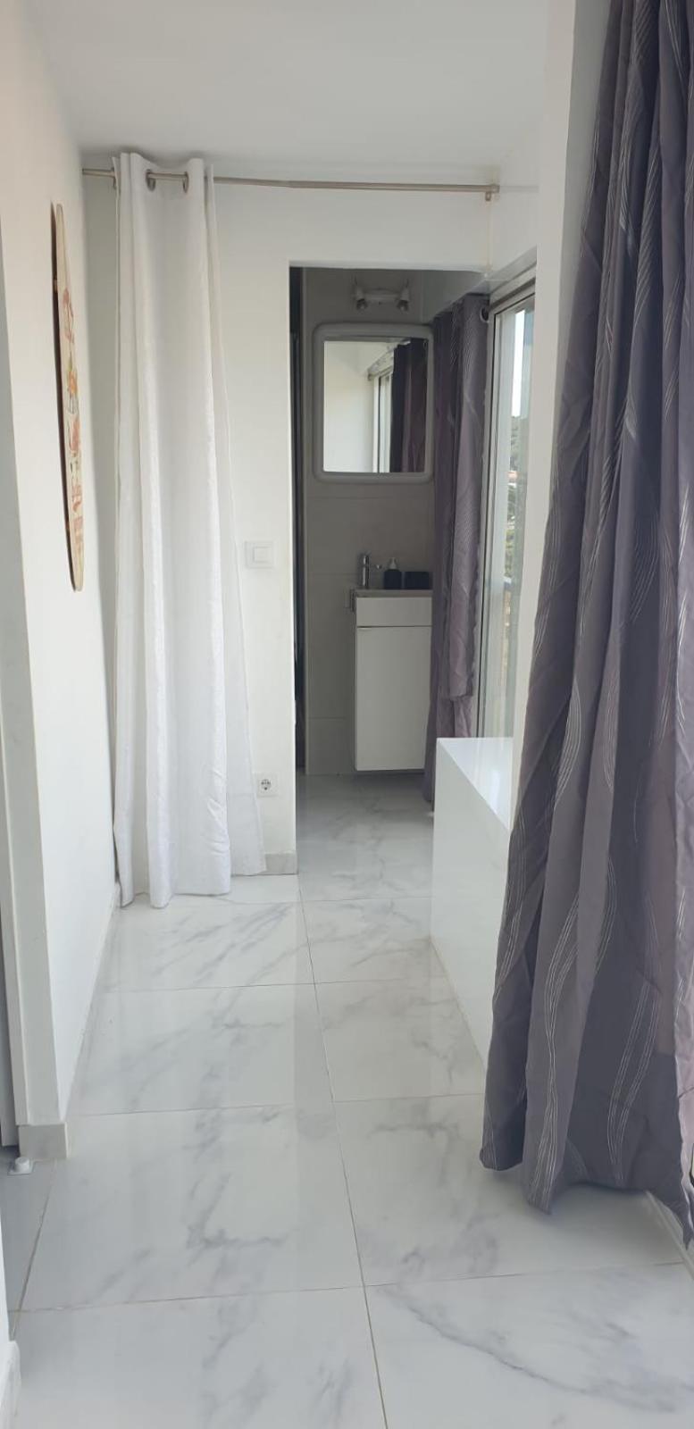 1 Bedroom *