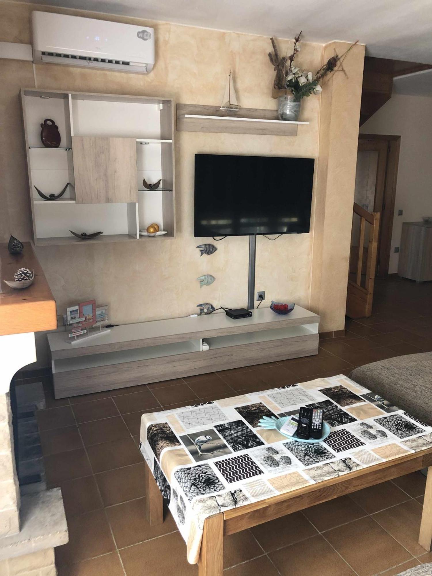 Casa Bellavista Con Piscina Privada En Caldes Costa Brava Сasa de vacaciones Caldes de Malavella