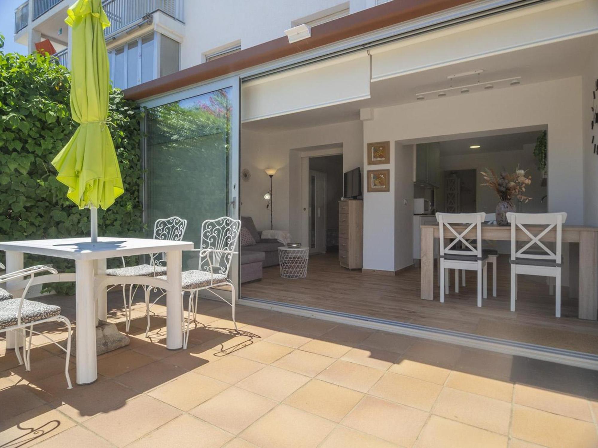 Renovado Con Terraza, A Pasos De La Playa De Riells, ¡ideal Parejas! - Es-325-29 Apartment Torroella De Montgri