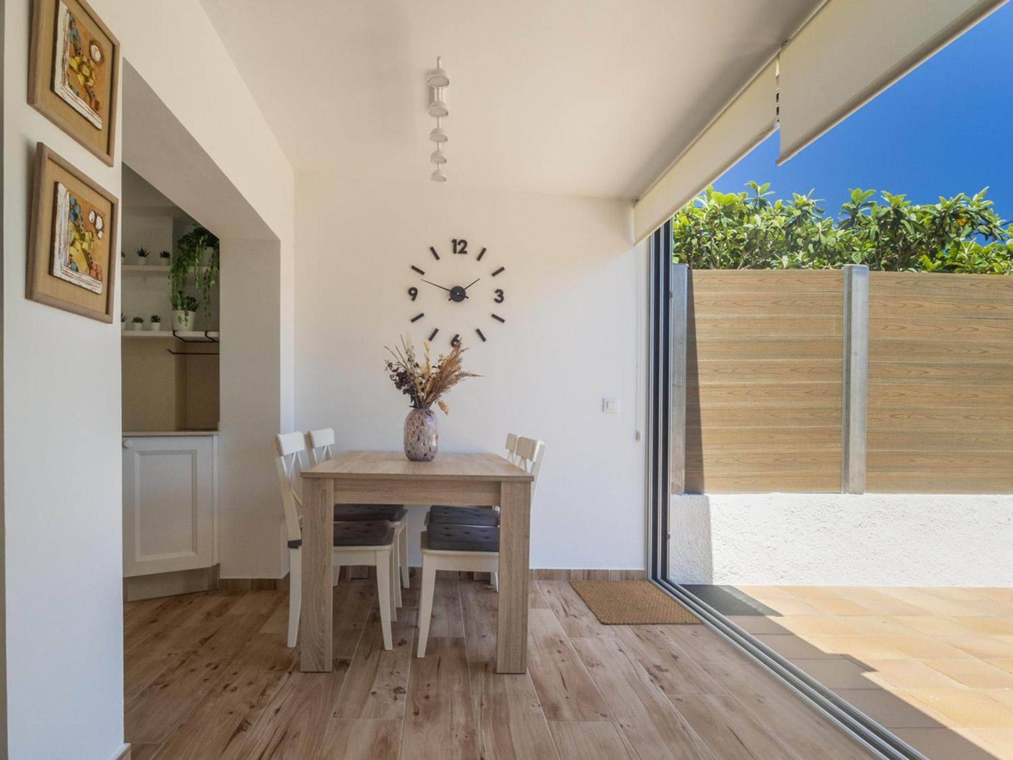 Renovado Con Terraza, A Pasos De La Playa De Riells, ¡ideal Parejas! - Es-325-29 Apartment