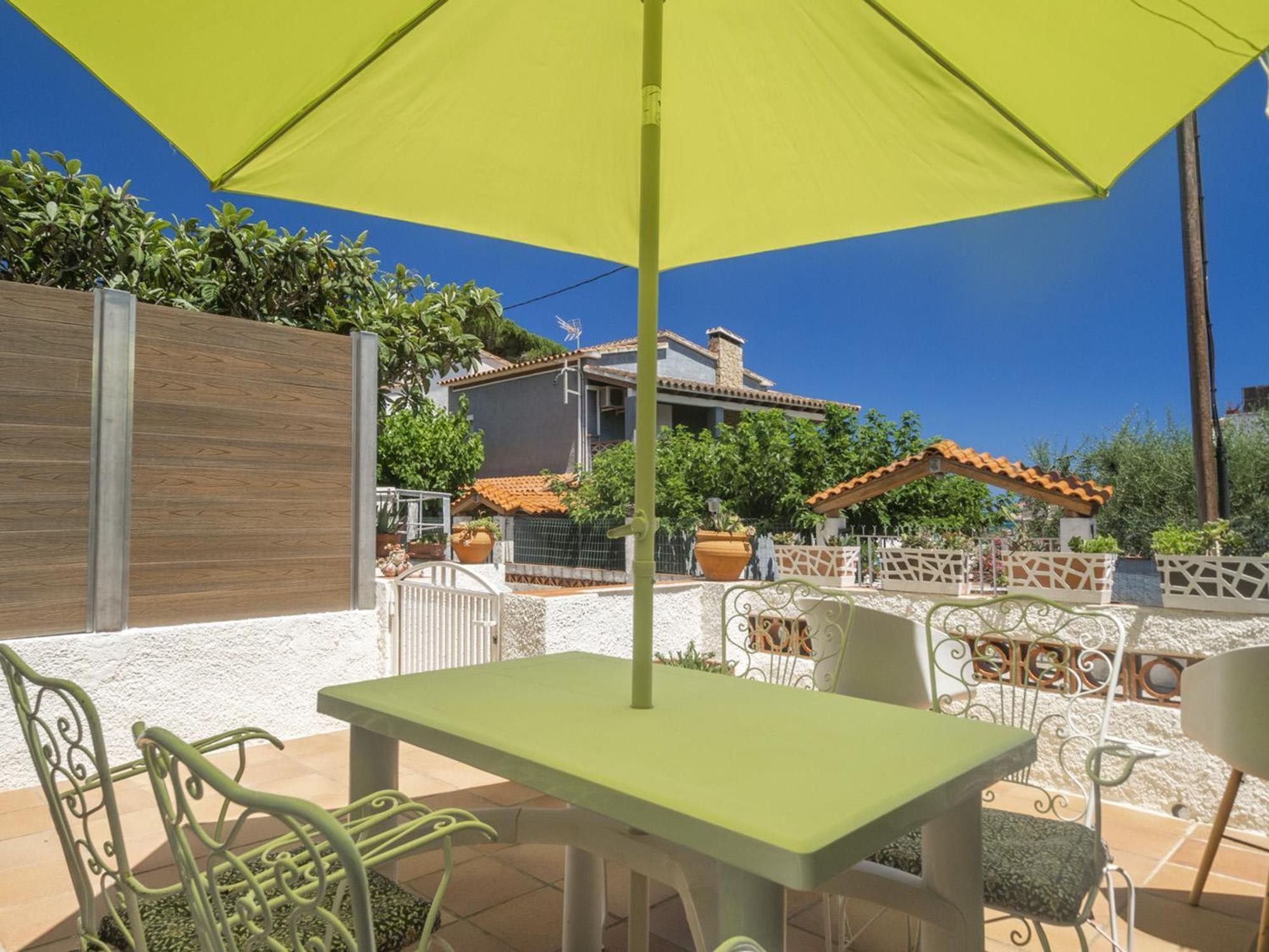 Apartment Renovado Con Terraza, A Pasos De La Playa De Riells, ¡ideal Parejas! - Es-325-29 Torroella De Montgri