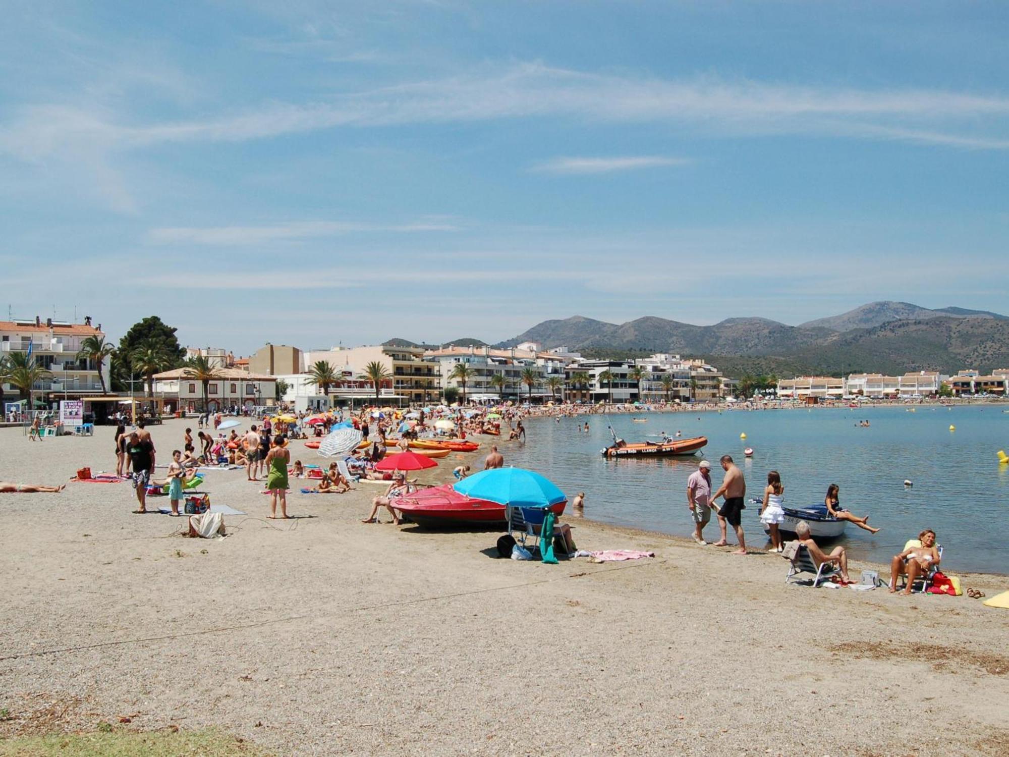 Centrico, Luminoso A 100m De La Playa Con Balcon Y Wifi Llançà