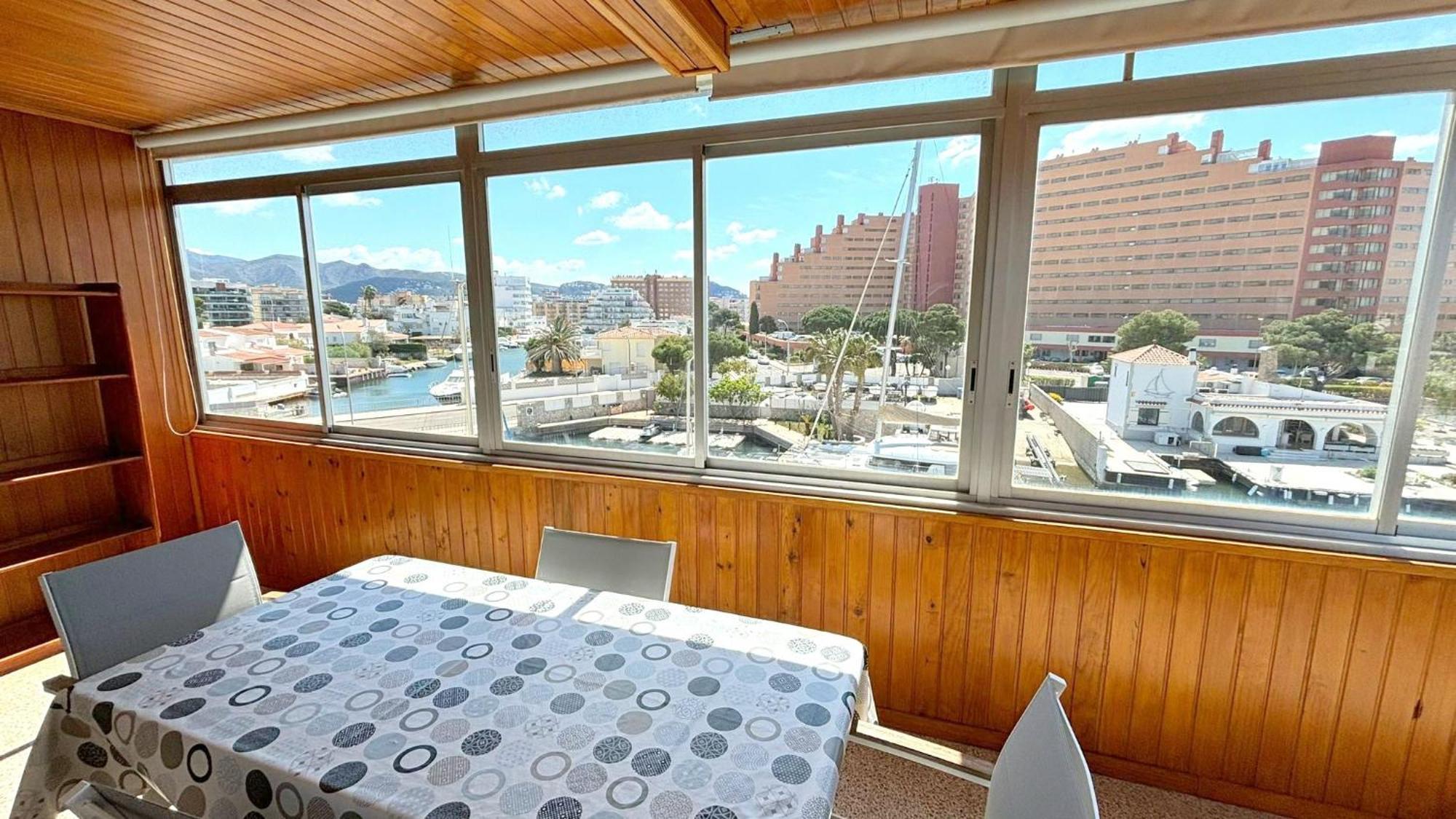 Cap Llarg Apartamento Rosas