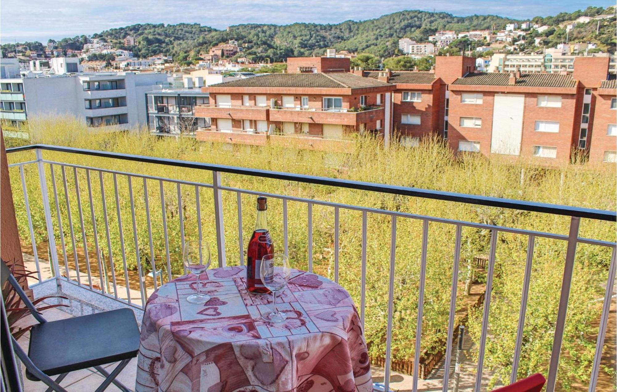 Apartment Cozy In With Kitchen Tossa de Mar