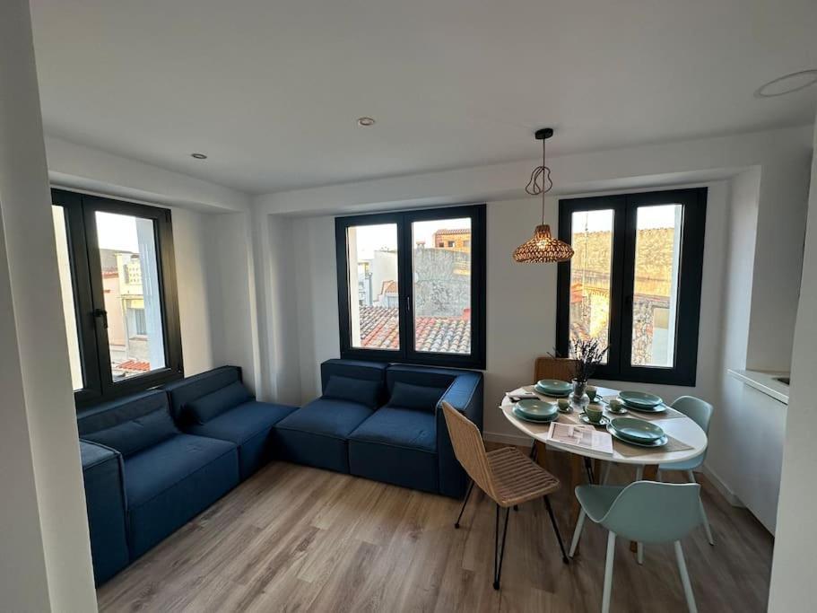 Apartamento En El Casco Antiguo De *
