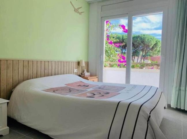 Сasa de vacaciones Casa Pareada Con Piscina