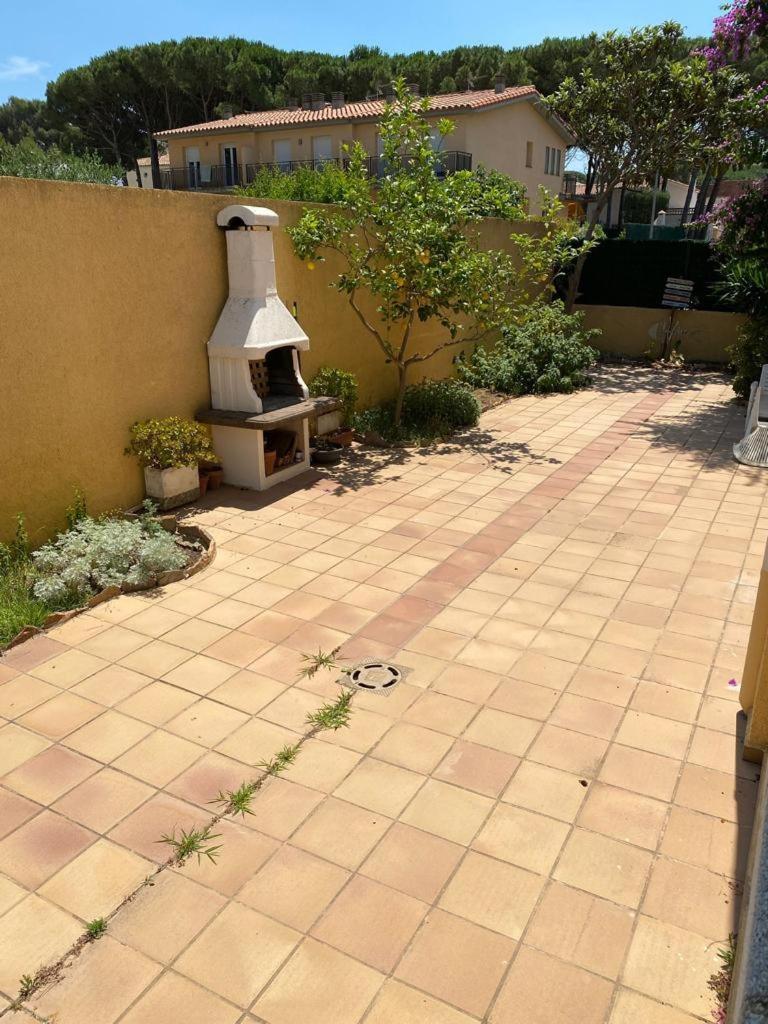 Сasa de vacaciones Casa Pareada Con Piscina *