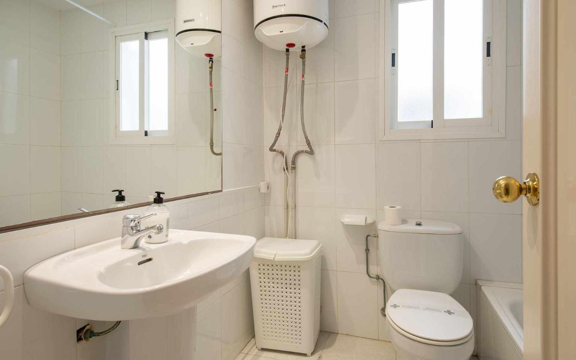 Apartamento Nautic Wifi Gratis A 150 Metros De La Playa De *