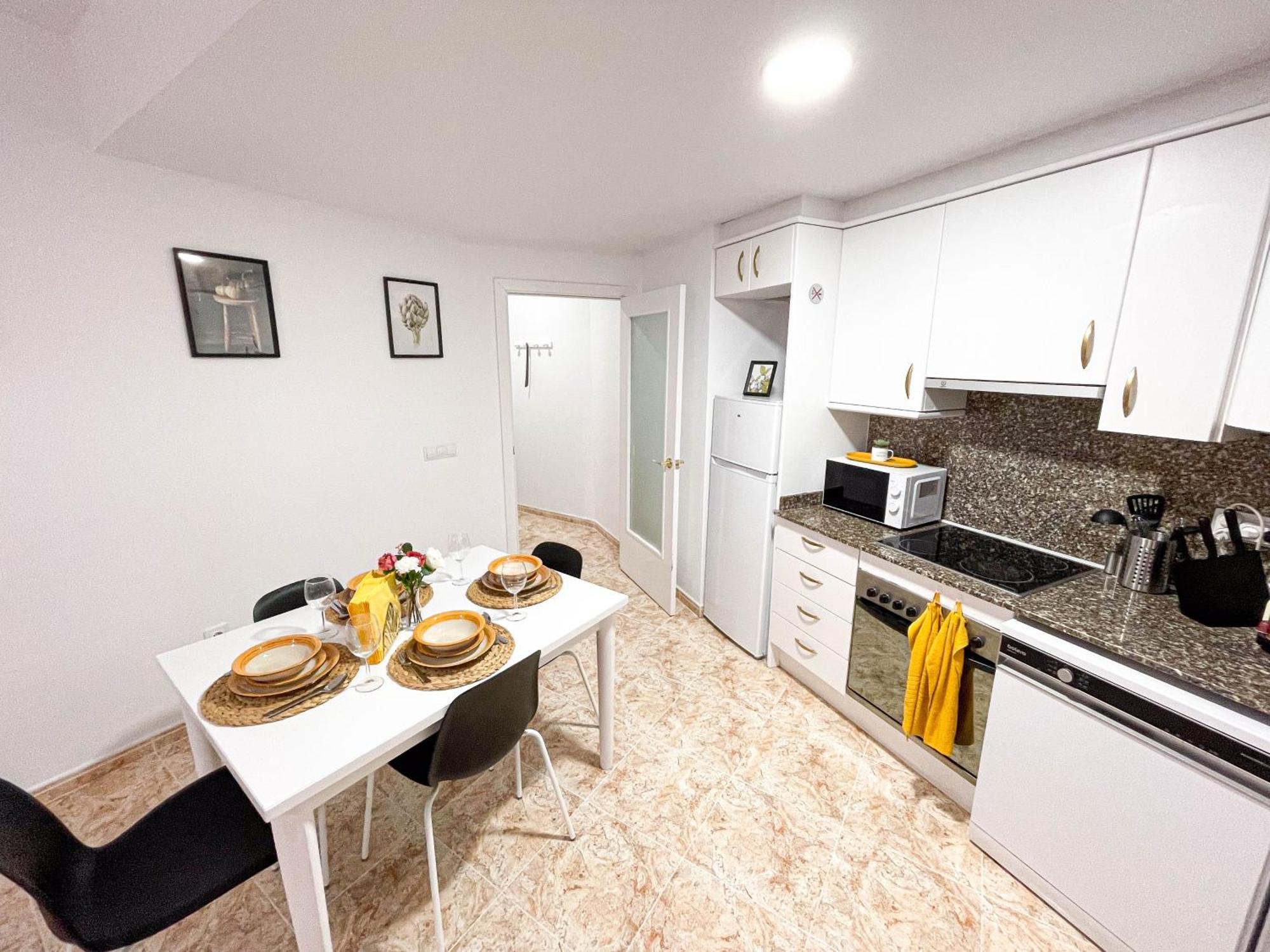 Yellow Lloret Apartamento *