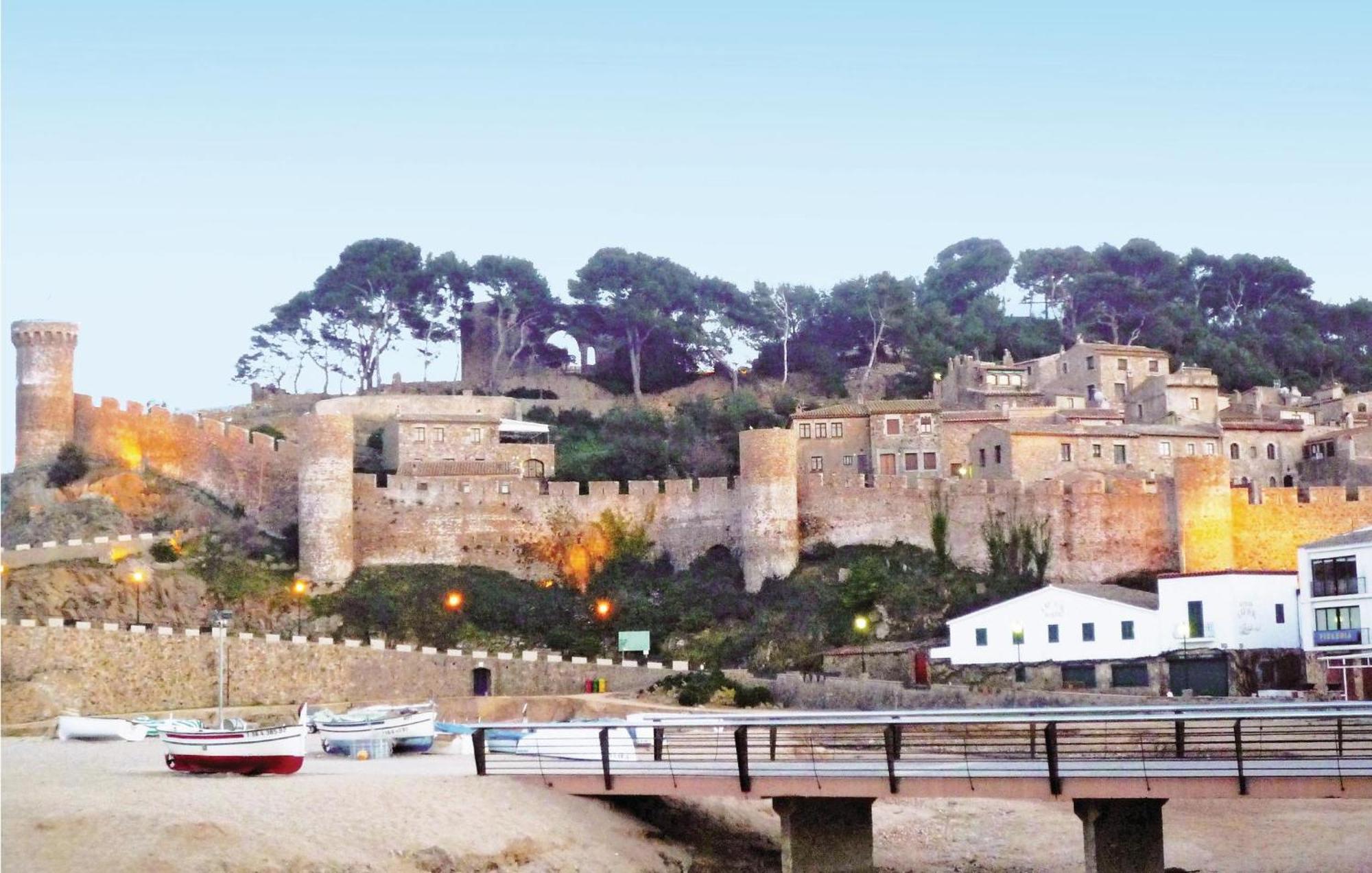 Beautiful In With Kitchen Holiday home Tossa de Mar