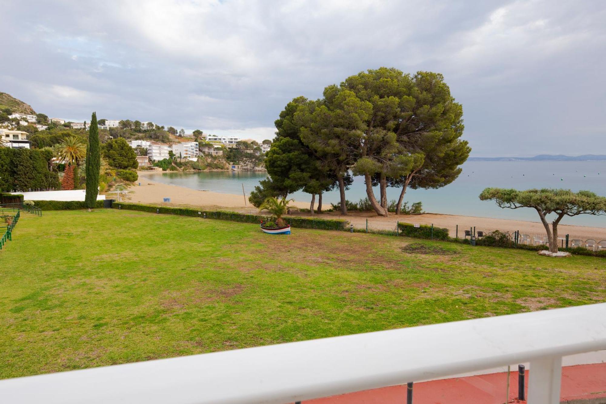 Apartment Almadraba Roses
