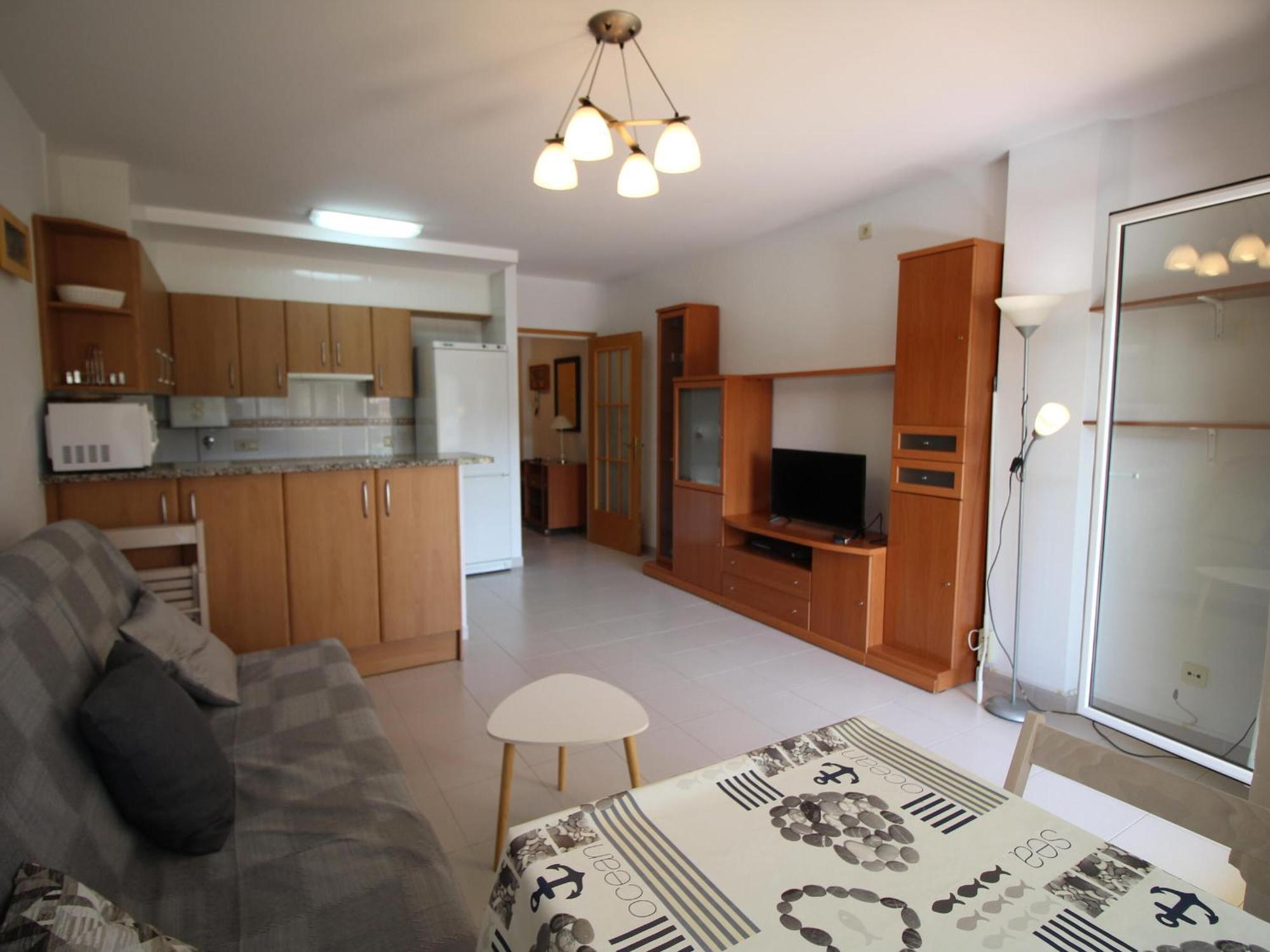 Apartamento Con Terraza A 150 M De La Playa De Grifeu, Ideal 4 Personas - Es-228-50 Llançà