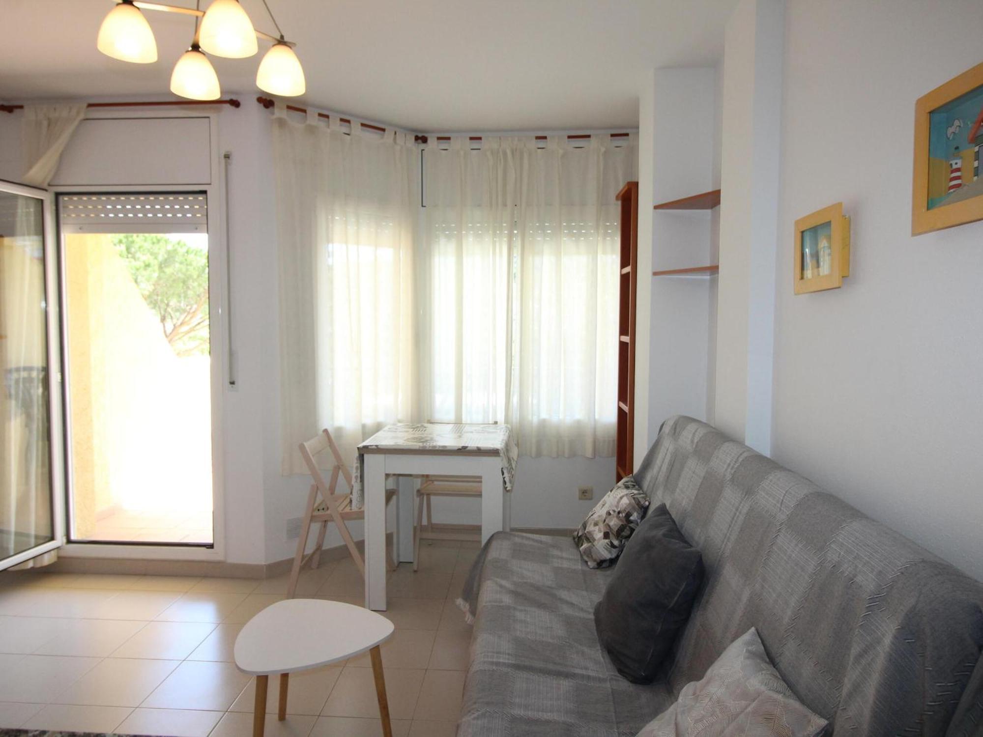 Con Terraza A 150 M De La Playa De Grifeu, Ideal 4 Personas - Es-228-50 *