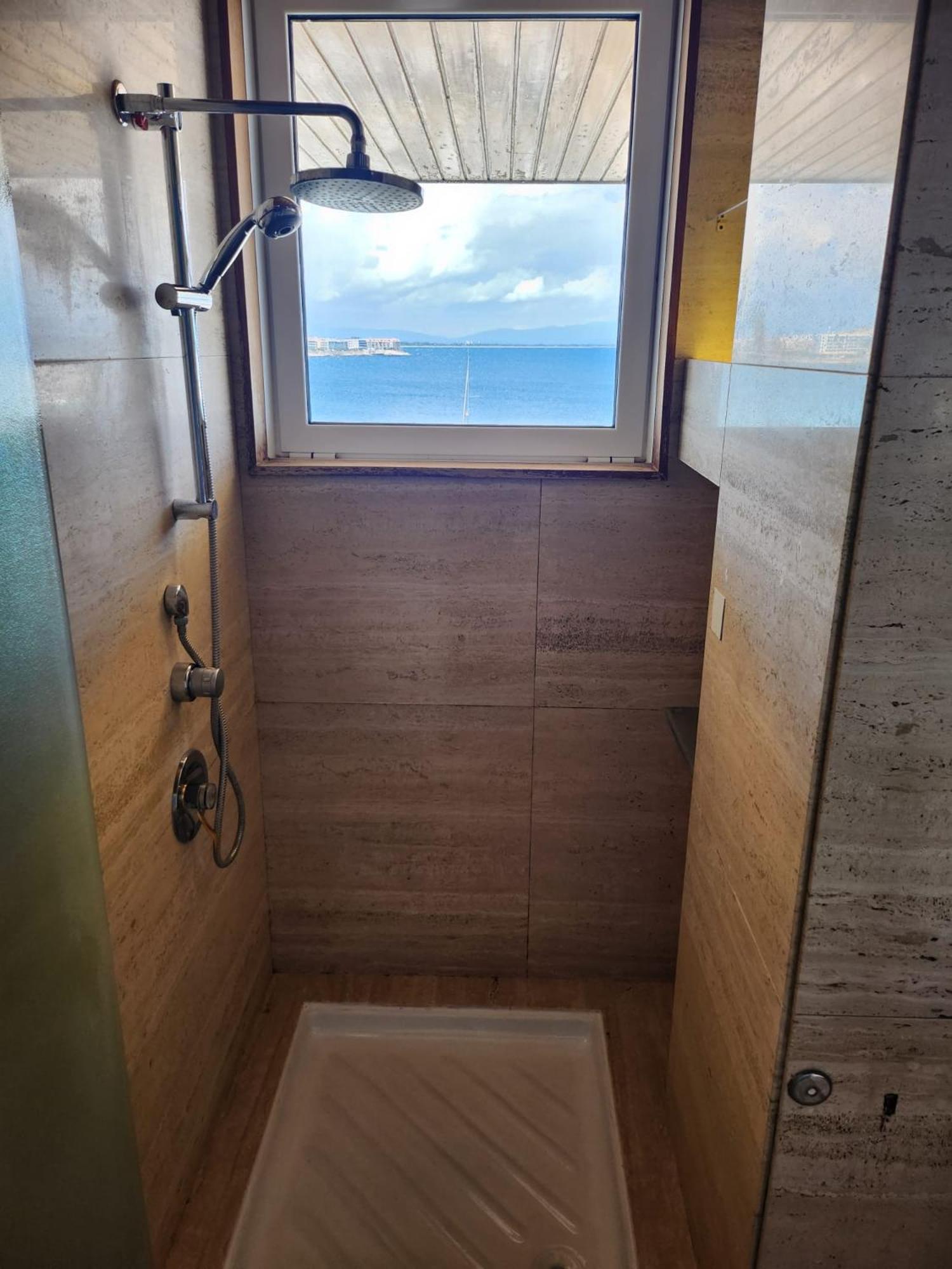 Bed & Breakfast Solo Atico Guest