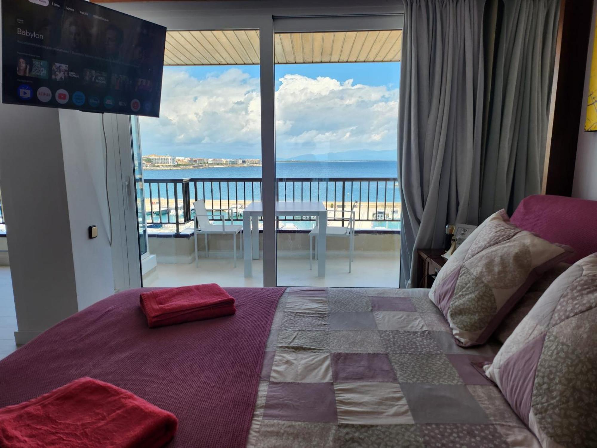 Solo Atico Guest Bed & Breakfast L'Escala