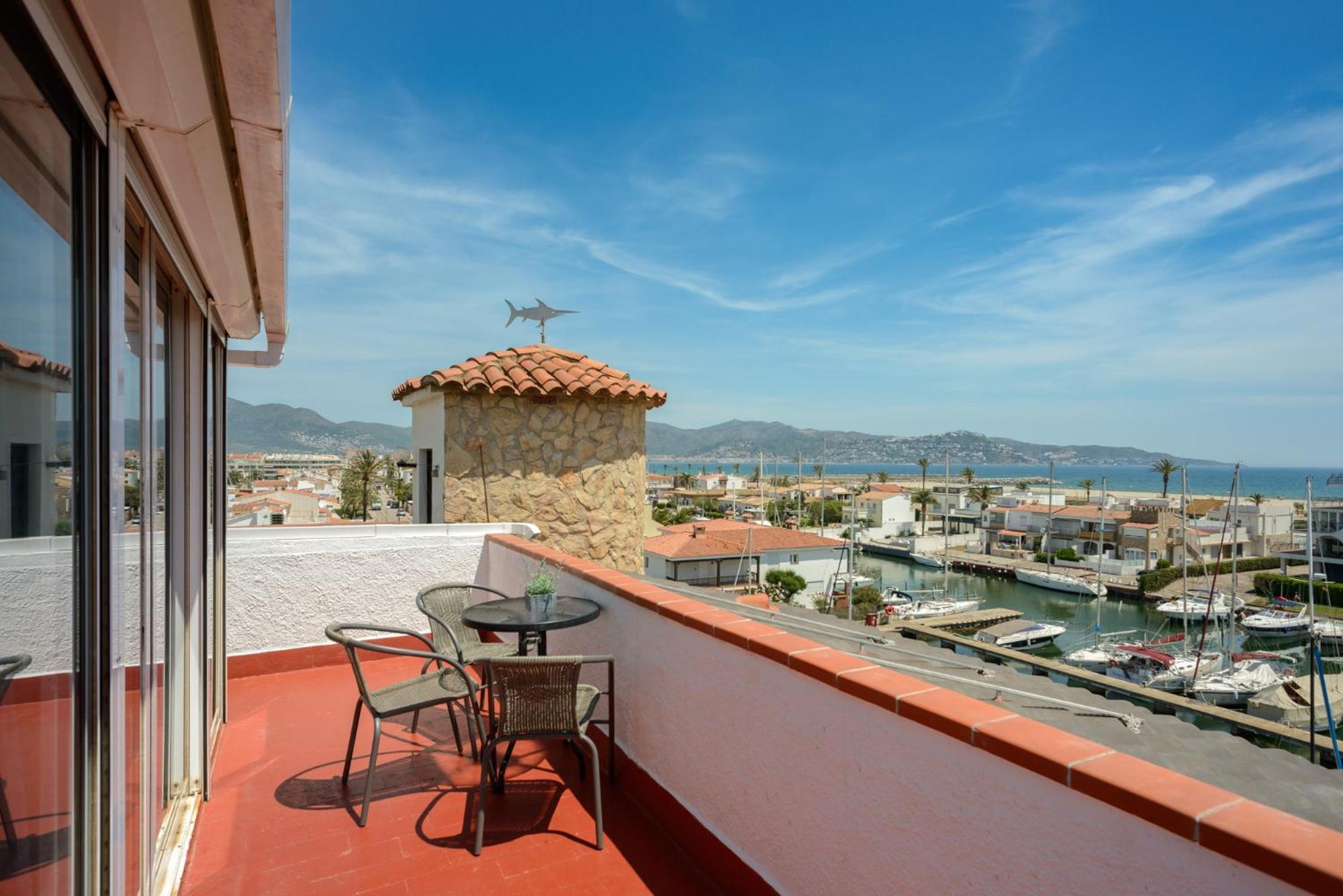 Port 27 Apartment Empuriabrava