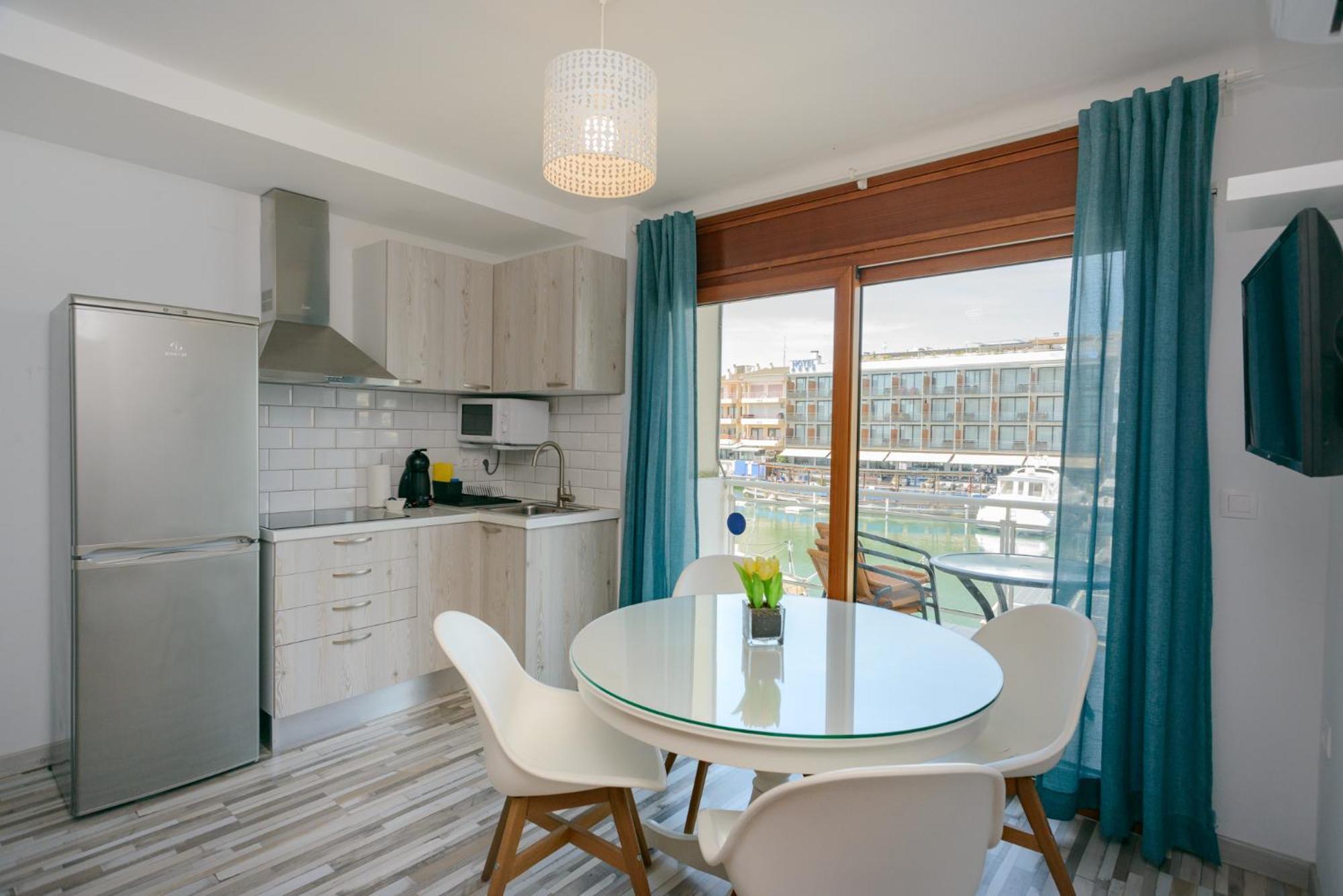 Apartment Port 27 Empuriabrava