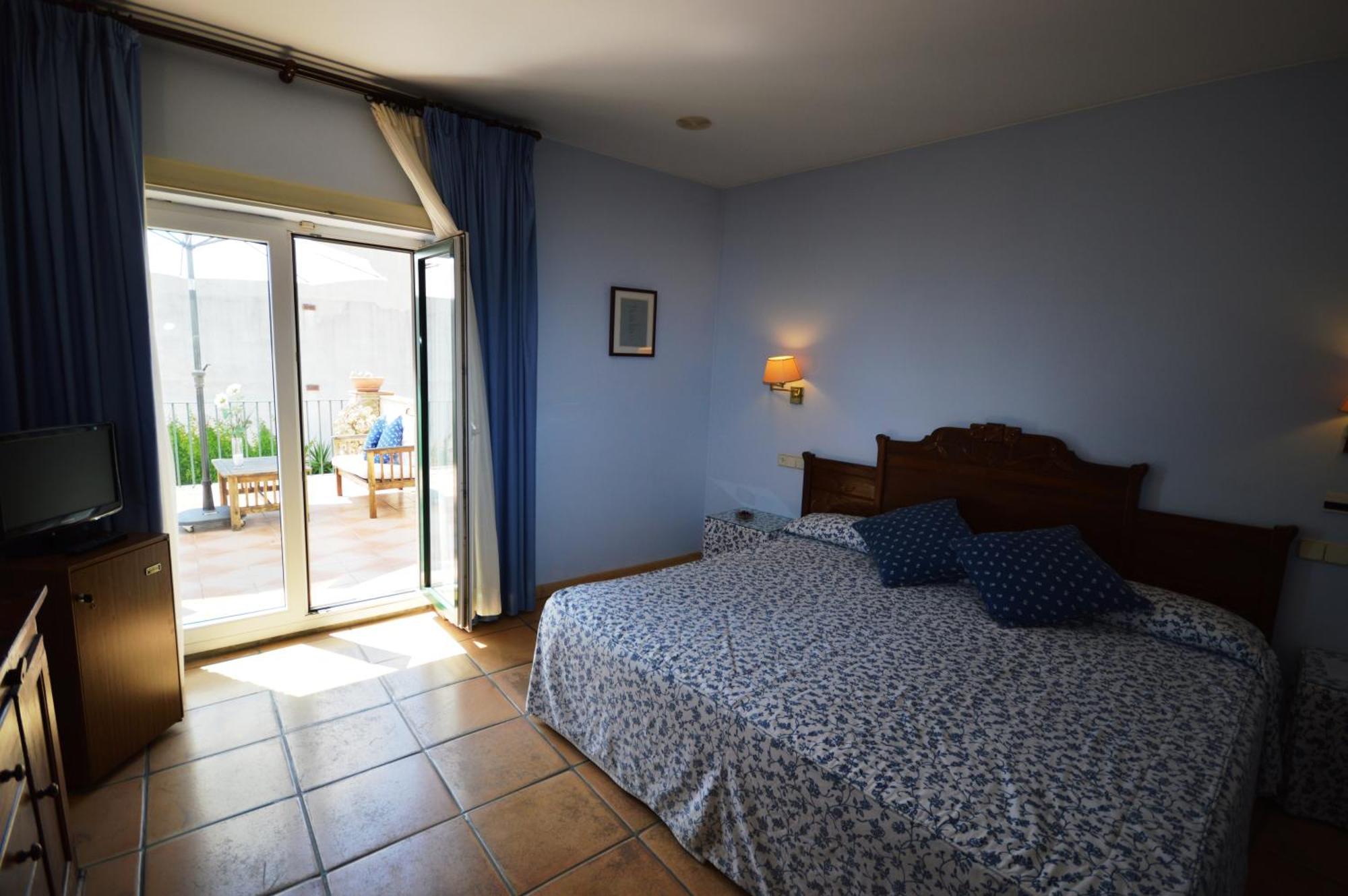 Ceret Hotel 3*