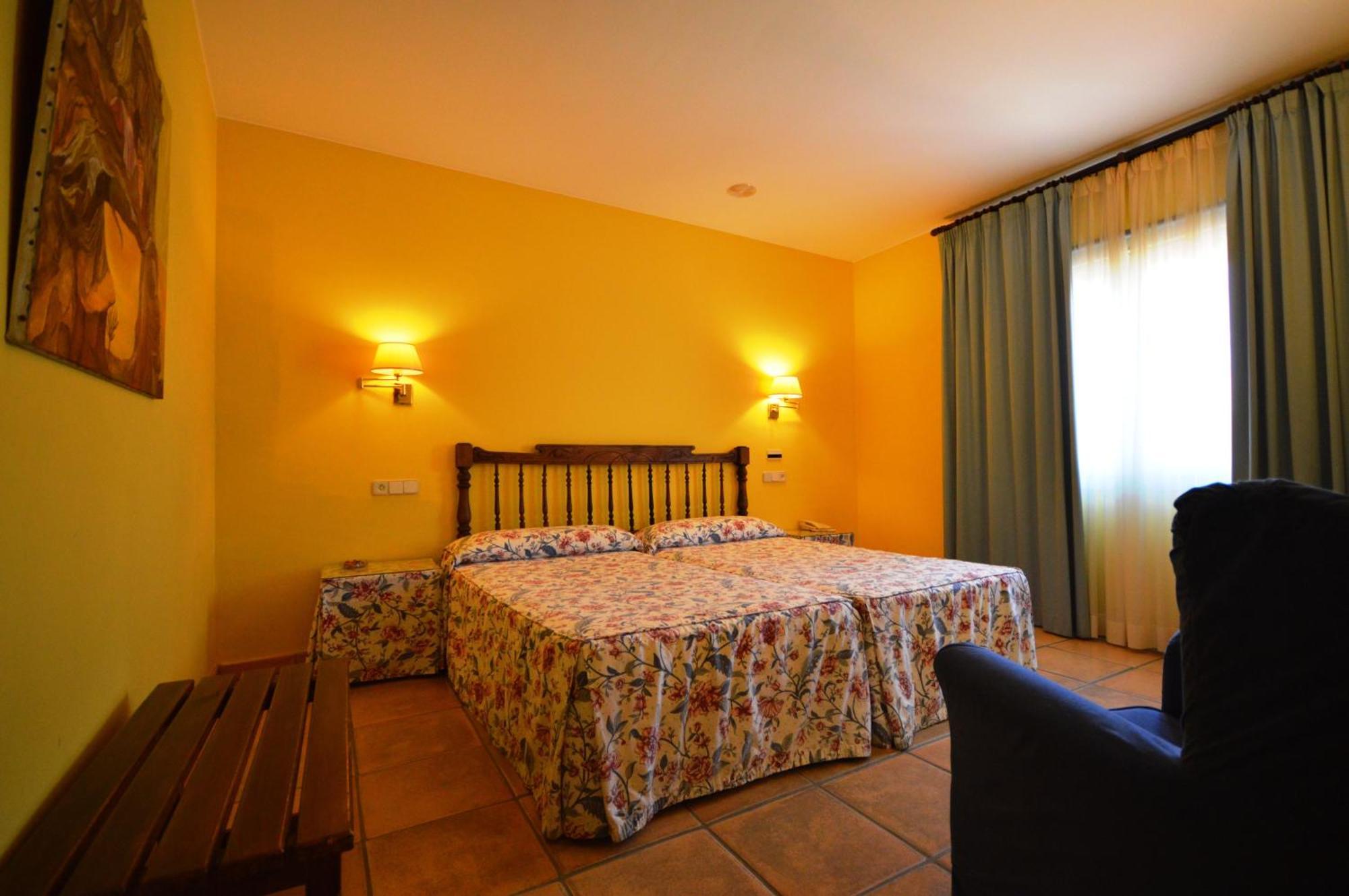 Ceret Hotel 3*