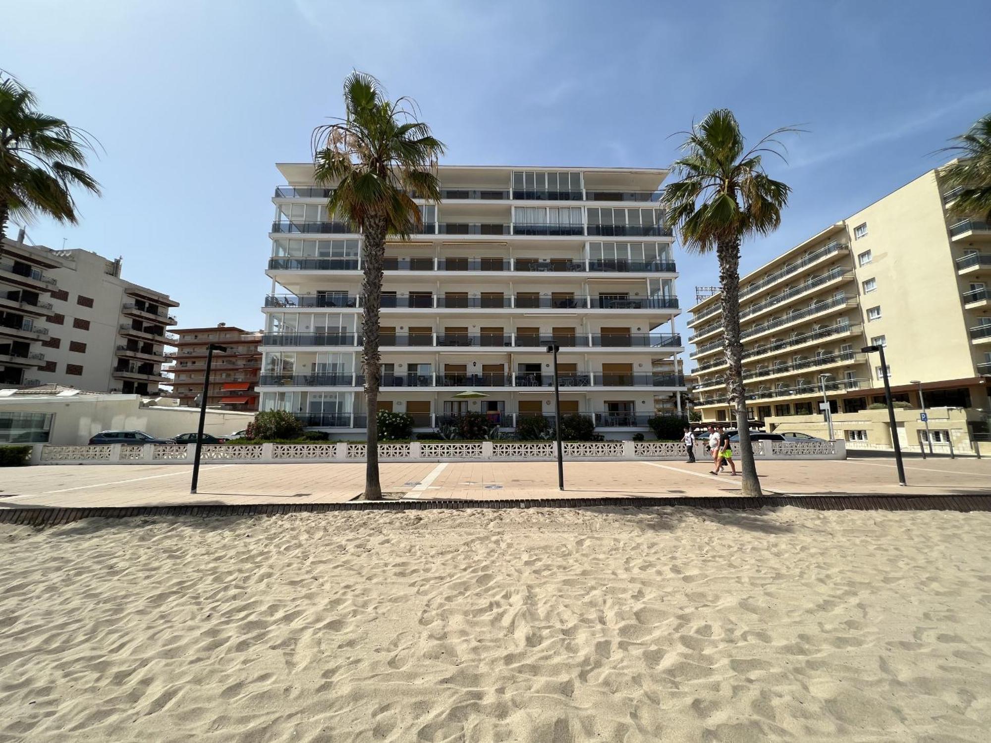 Front 31 Apartment