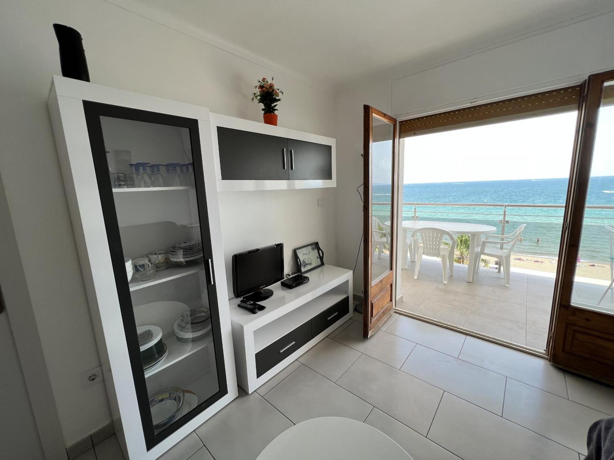 Front 31 Apartment