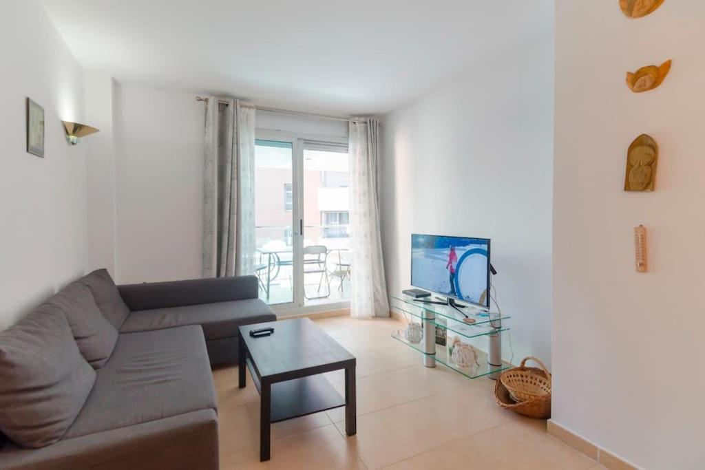Apartment Sa Boadella Con Piscina Y Garaje Close To The Lloret de Mar
