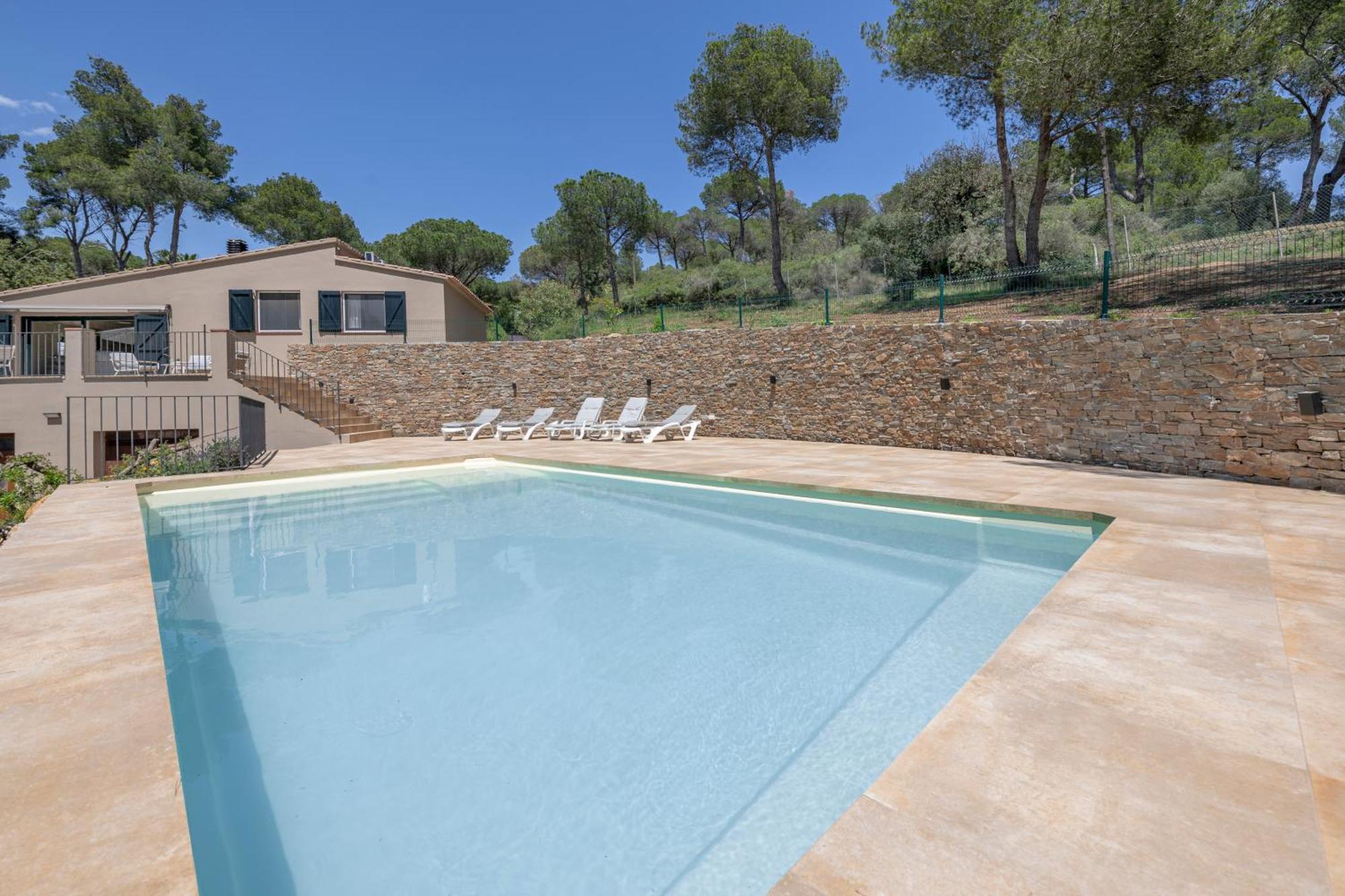 Сasa de vacaciones Casa La Vinya Con Parking Y Piscina Palafrugell