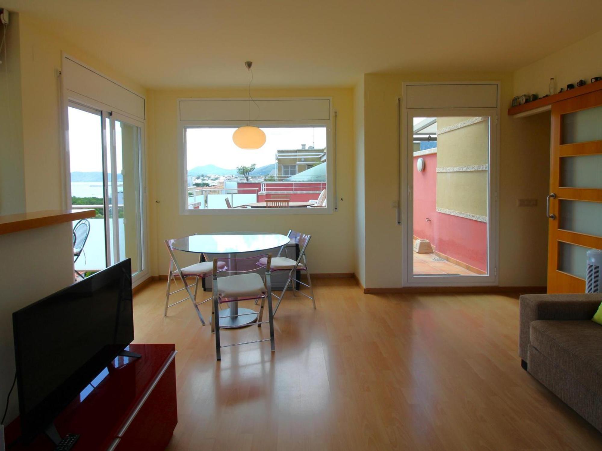 Guillem De Bergueda - Atico En La Zona De Grifeu Con Gran Terraza Y Vistas Al Mar. - Es-228-61 Apartamento