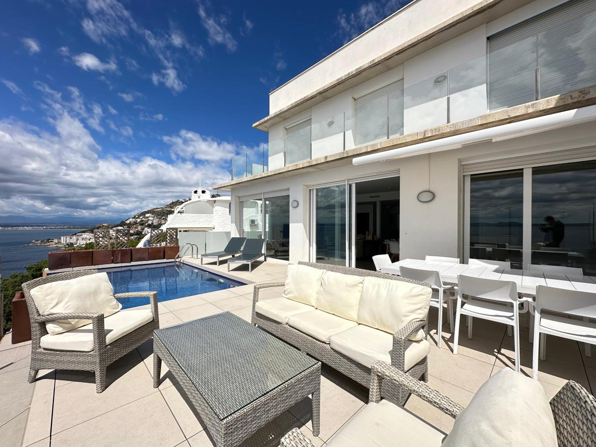 Agi Turo Holiday home