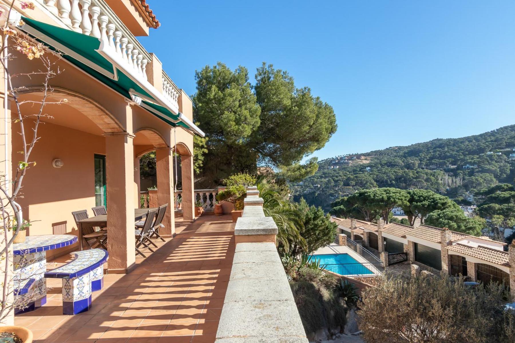 Con Piscina Privada En * Begur