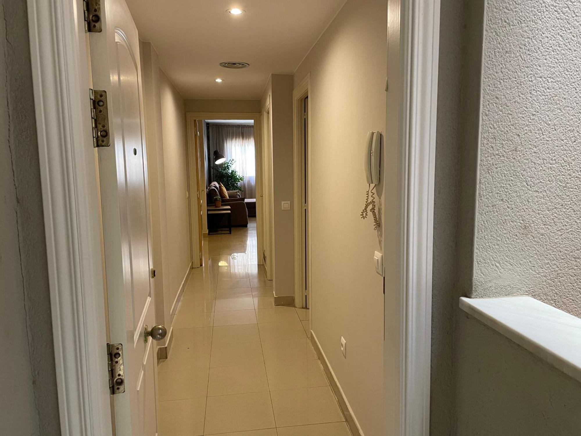 Apartamento Mona 3 *