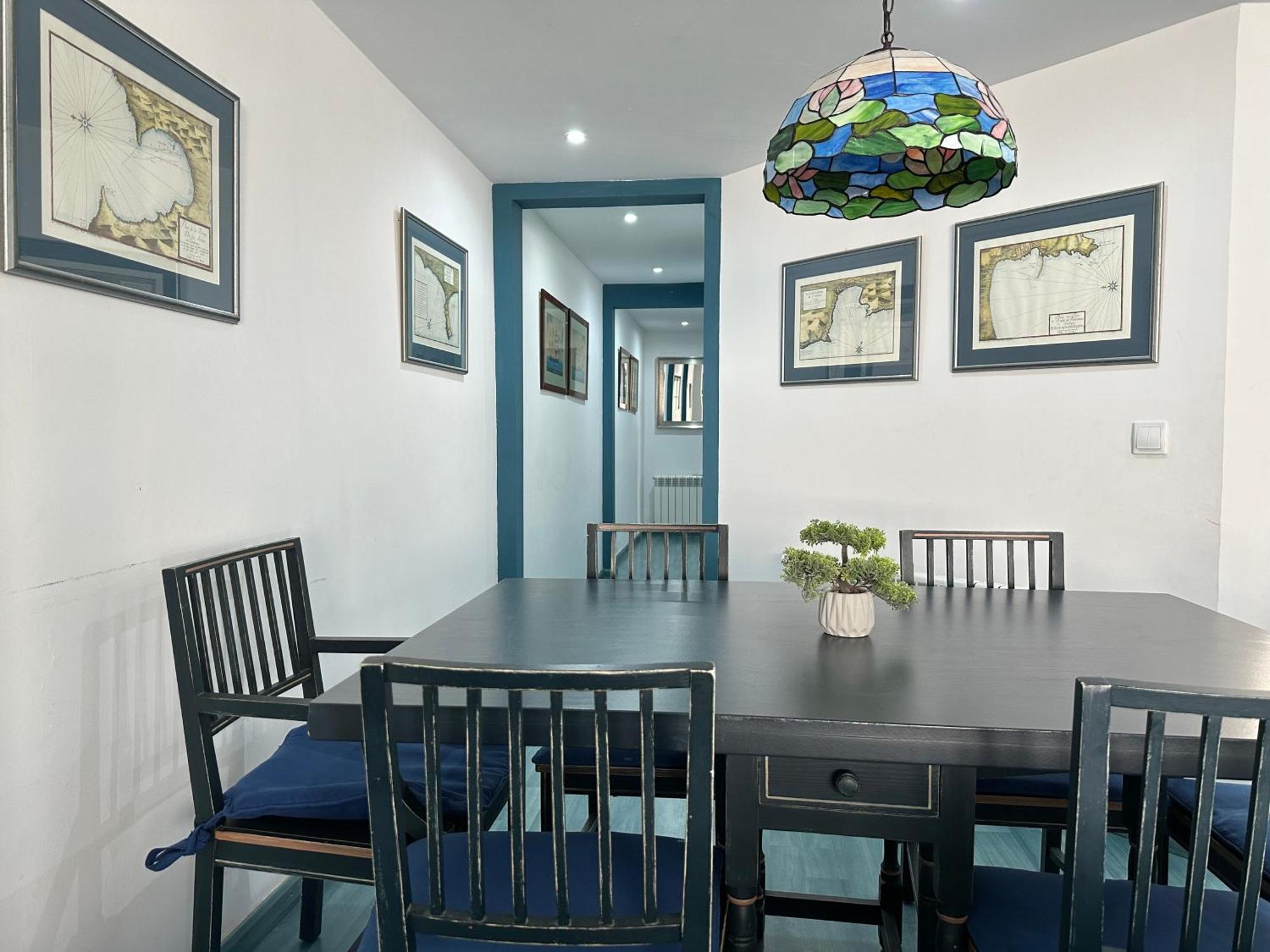 Agi Avenida Apartamento Rosas