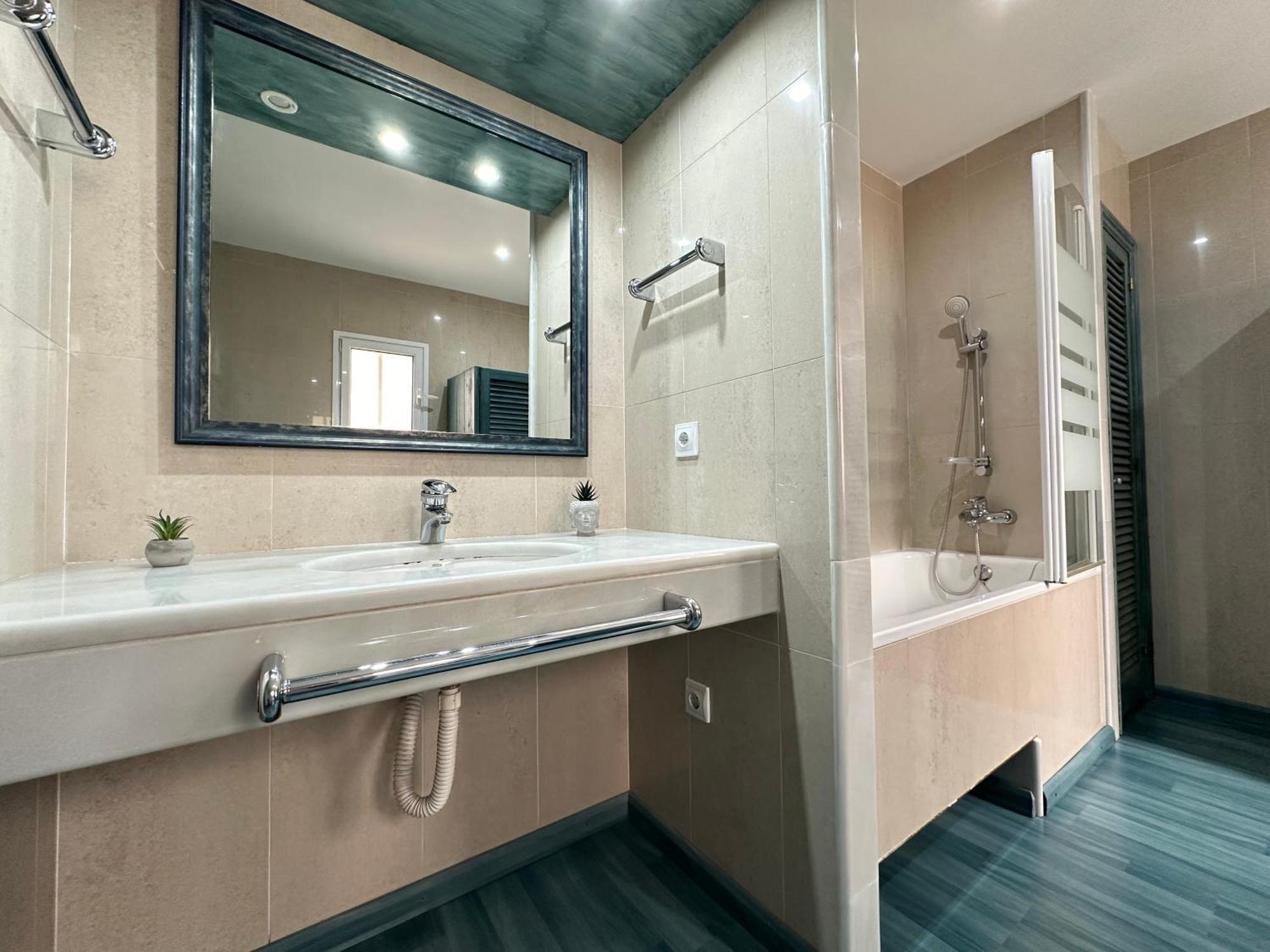 Agi Avenida Apartamento