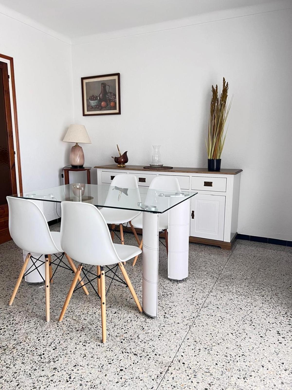 Ap Nurimar 2 Con Aire Acondicionado En Centro Del Pueblo Apartamento