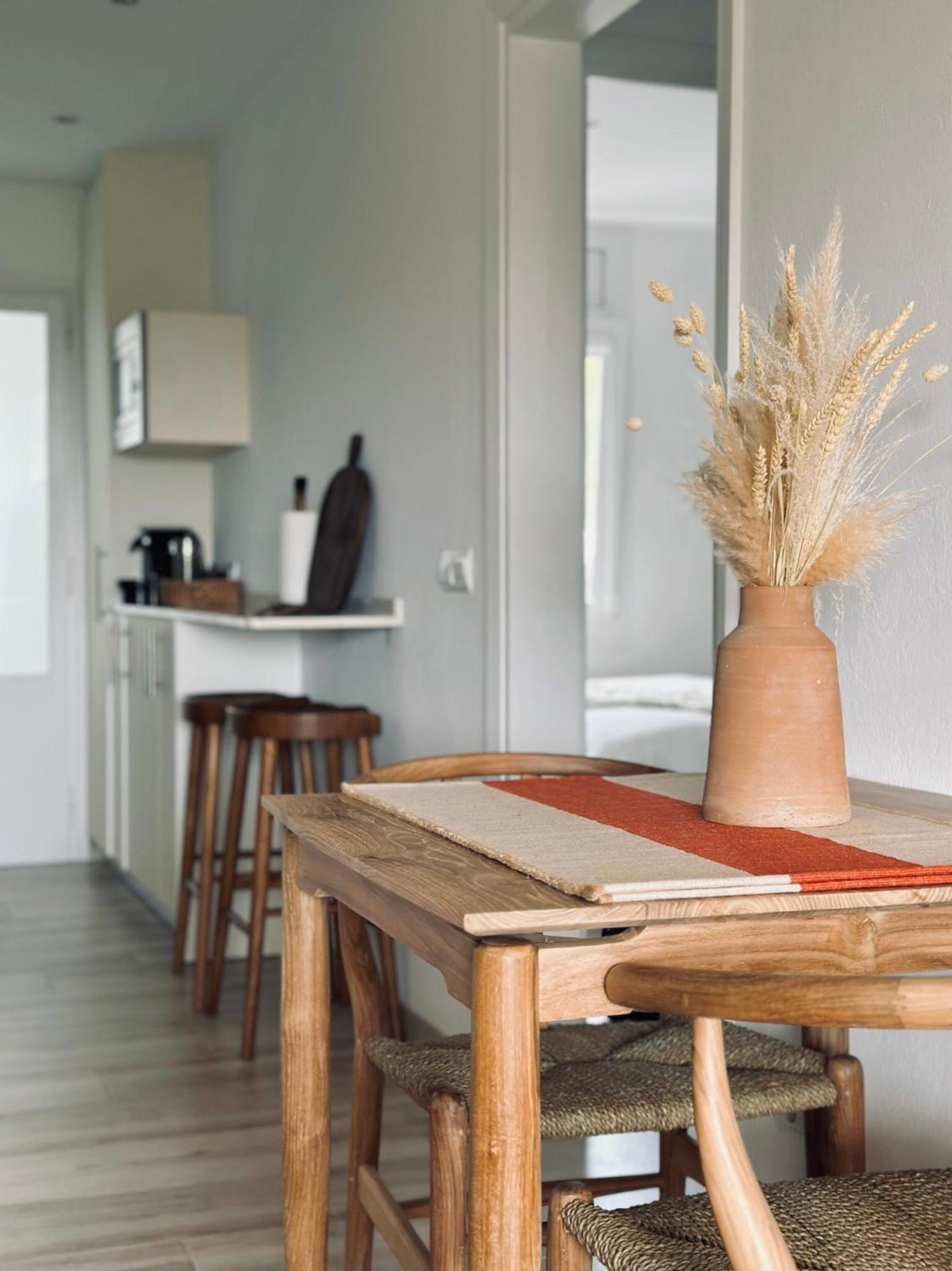 The Golden Oak In Calella Centre - 100m From Apartment Palafrugell