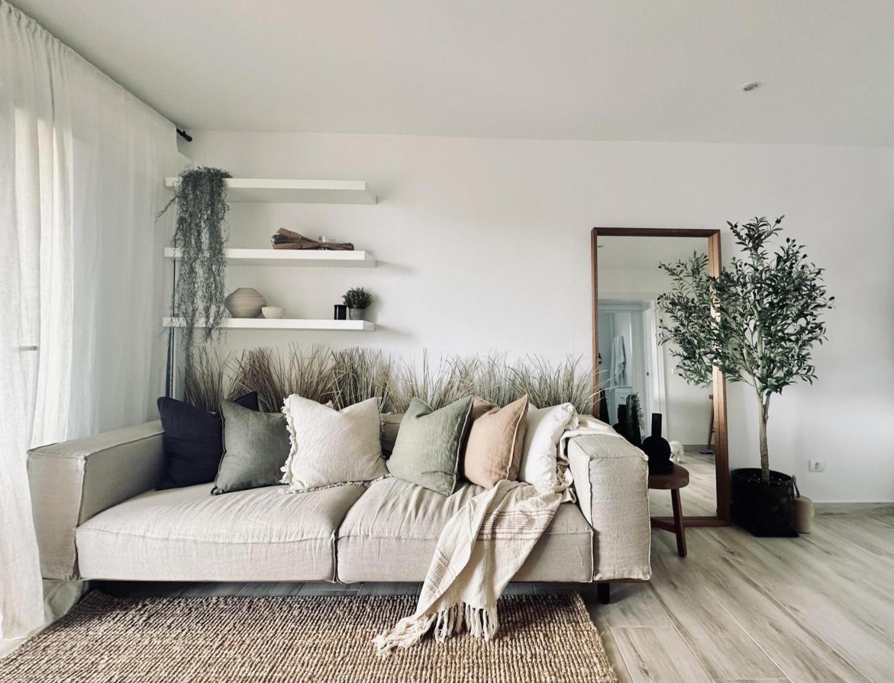 Apartment The Golden Oak In Calella Centre - 100m From Palafrugell