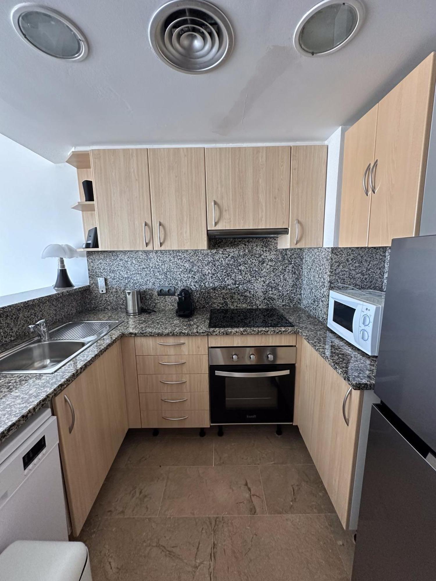 Duplex En Primera Linea De Playa Con Gran Terraza Y Piscina Comunitaria