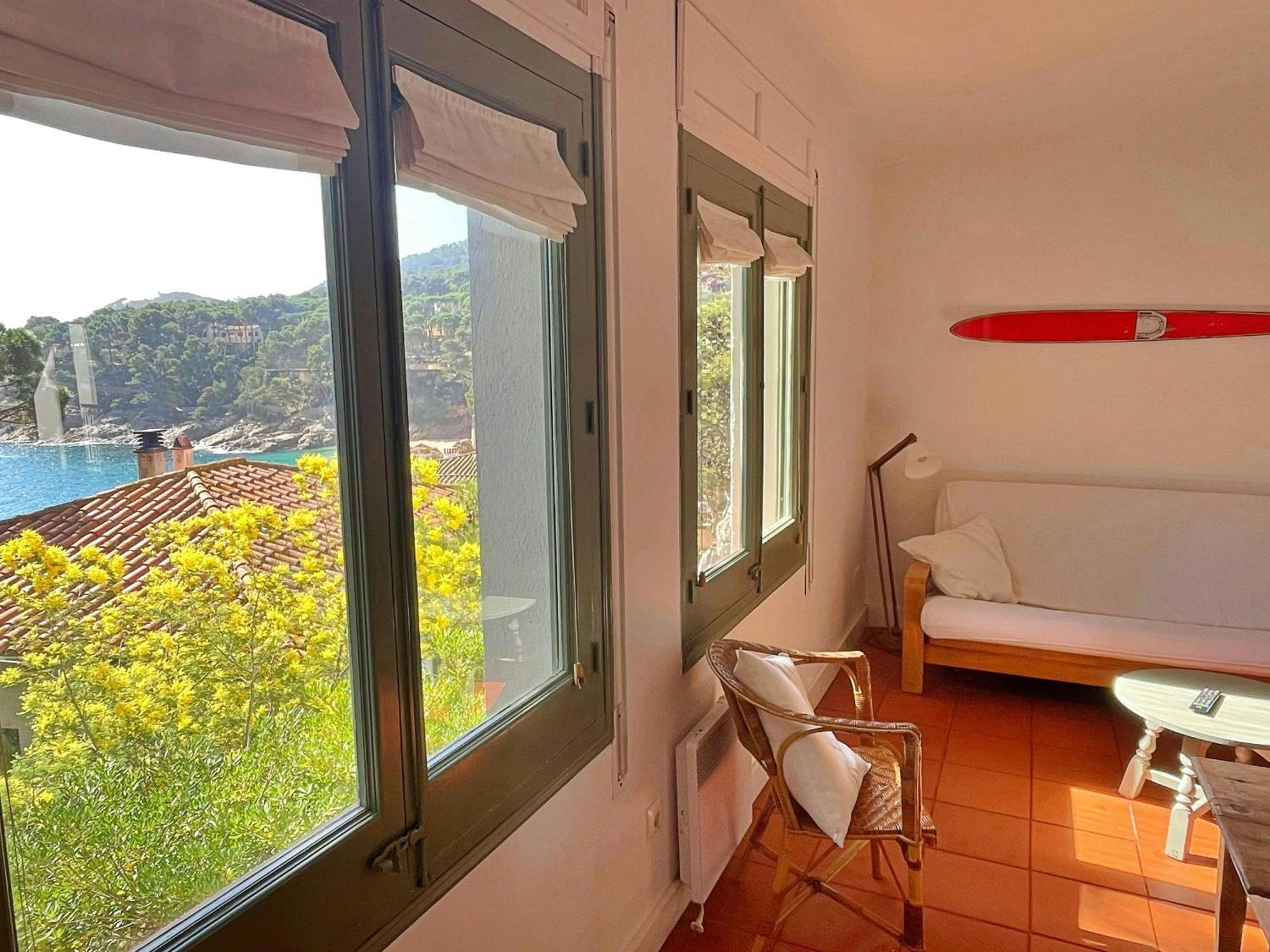 Apartment T3 - Charming Seaside Escape With Stunning Views *