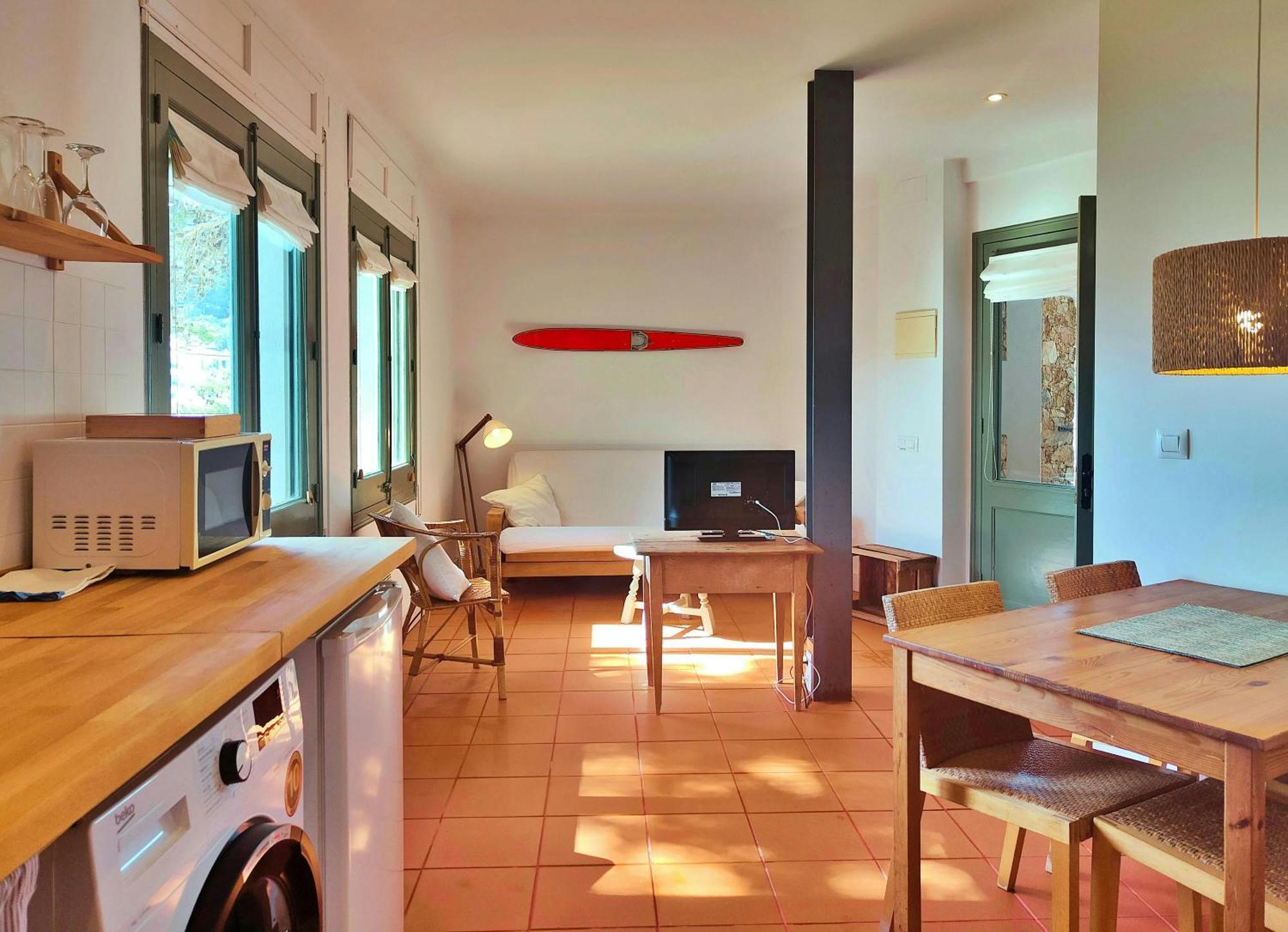 Apartment T3 - Charming Seaside Escape With Stunning Views Tamariu