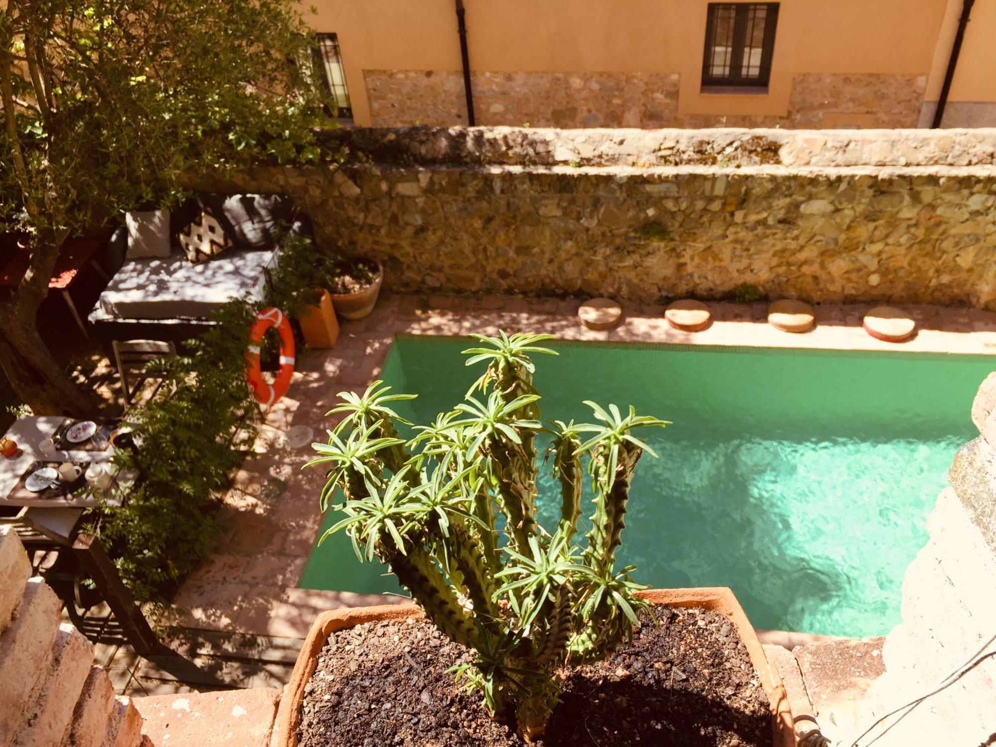 Bed & Breakfast Casa Migdia 3*