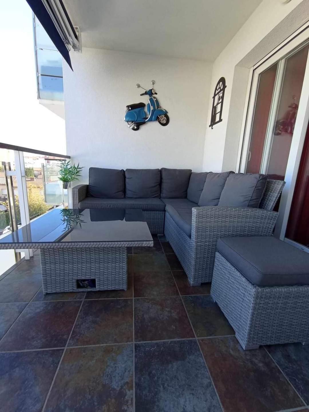 Apartamento Proche Commerces Avec Grande Terrasse Et Piscine Rosas