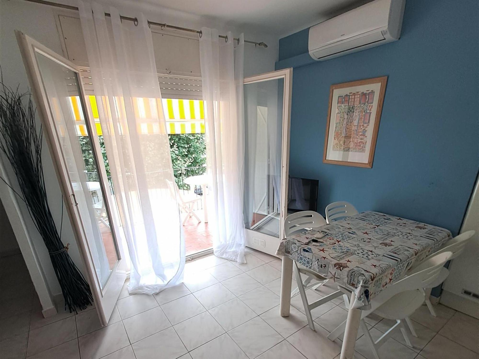 Apartment Centrico En Empuriabrava, A 600m De La Playa, Con Balcon Y Aire Acondicionado. - Es-228-188 *