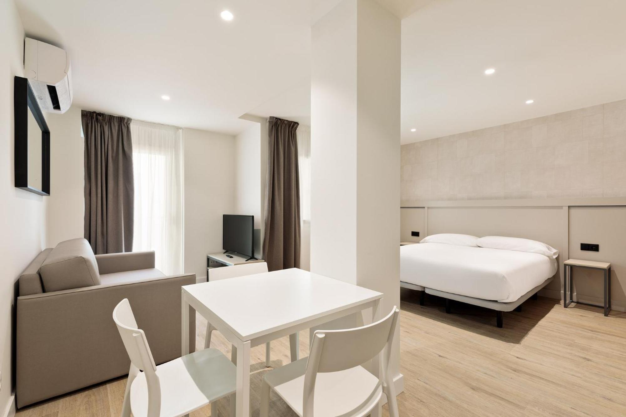 Xic Apartahotel