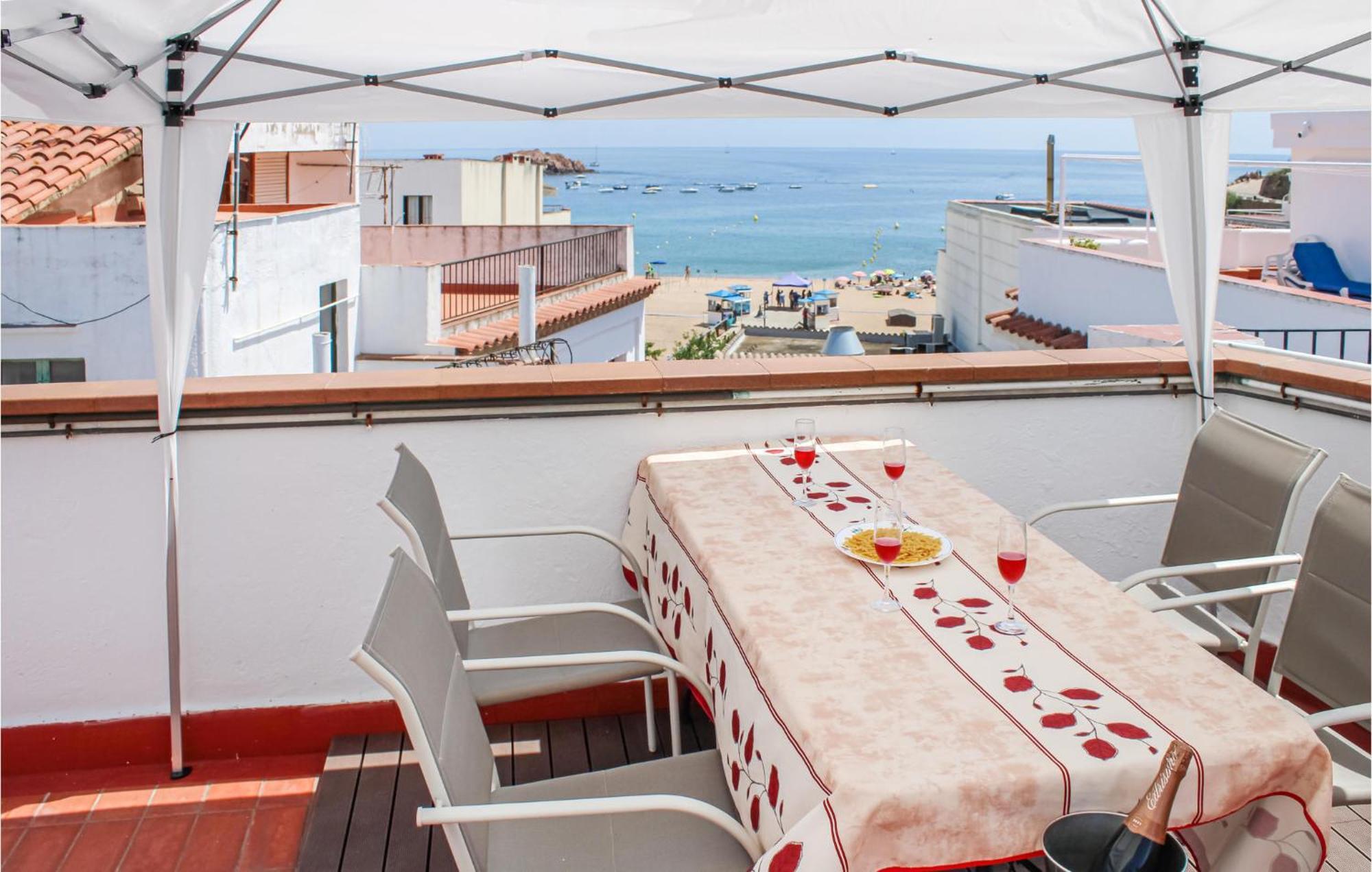 2 Bedroom Amazing In * Tossa de Mar