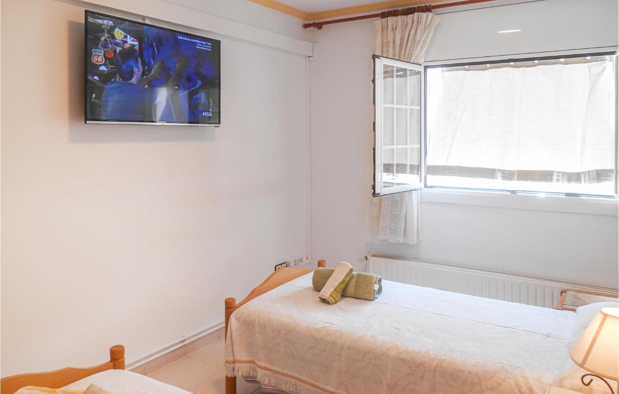 Apartamento 2 Bedroom Amazing In Tossa de Mar