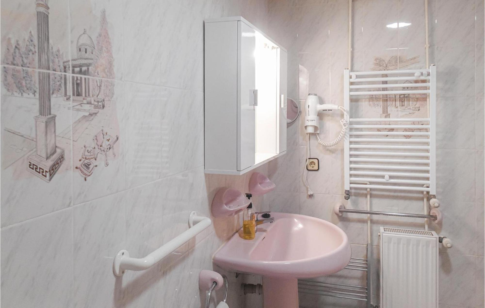 Apartamento 2 Bedroom Amazing In