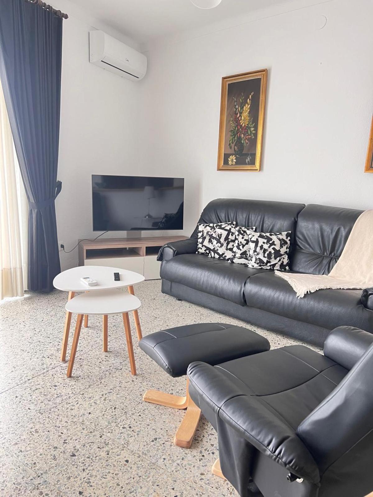 Ap Nurimar 2 Con Aire Acondicionado En Centro Del Pueblo Apartamento *