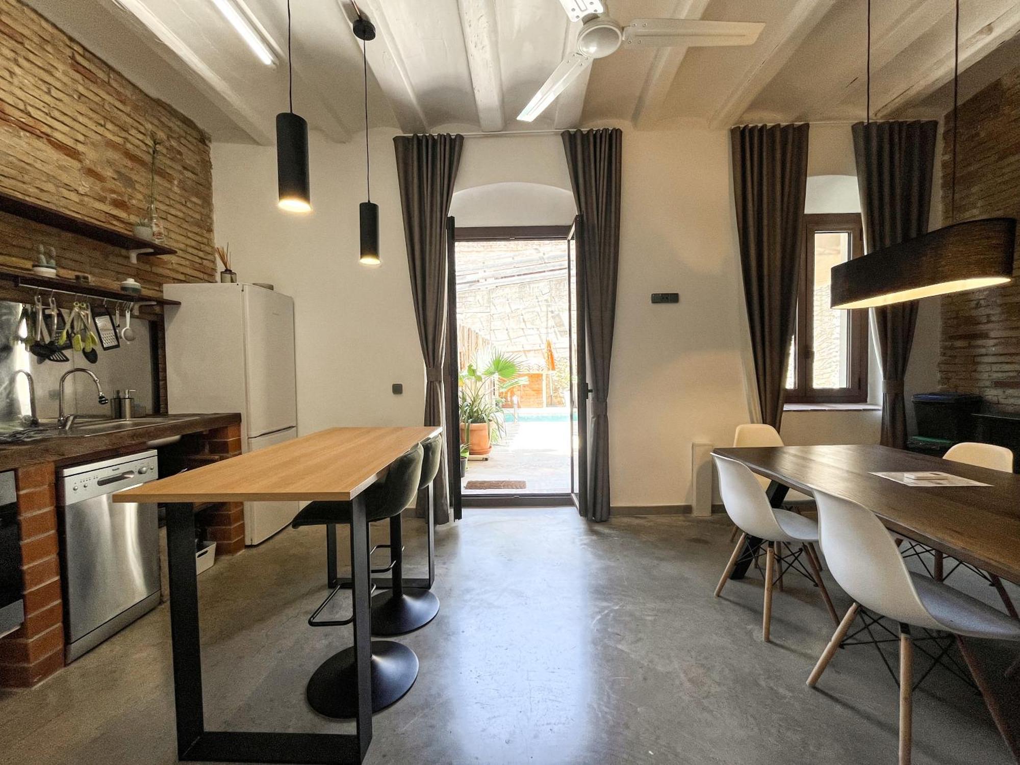 Aptw Pool In Heart Of Old Town Apartment Girona